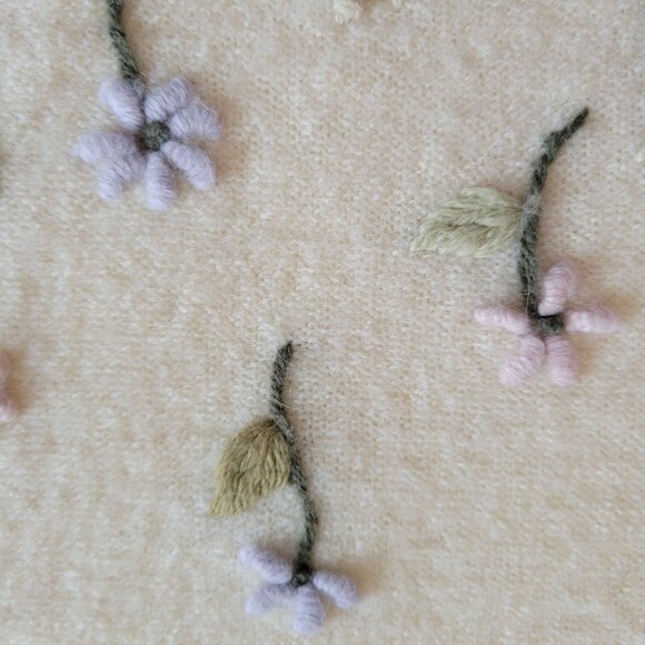 Sag Harbor Petite Wool Floral Embroidered Button-Up Vest Beige L - Picture 7 of 7